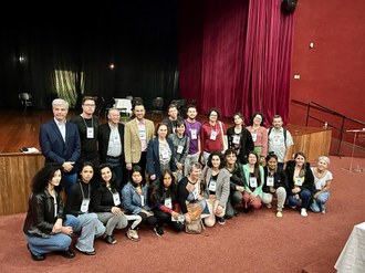professores e estudantes participam da etapa regional da Conferência Nacional de Educação.