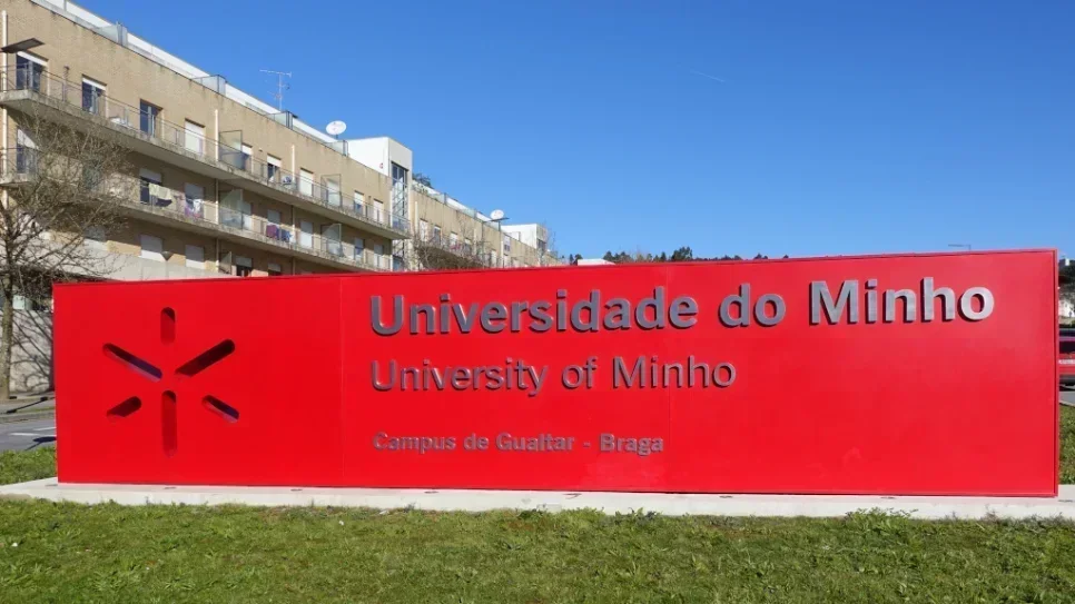 UFFS firma acordos de cooperação com universidades de Portugal