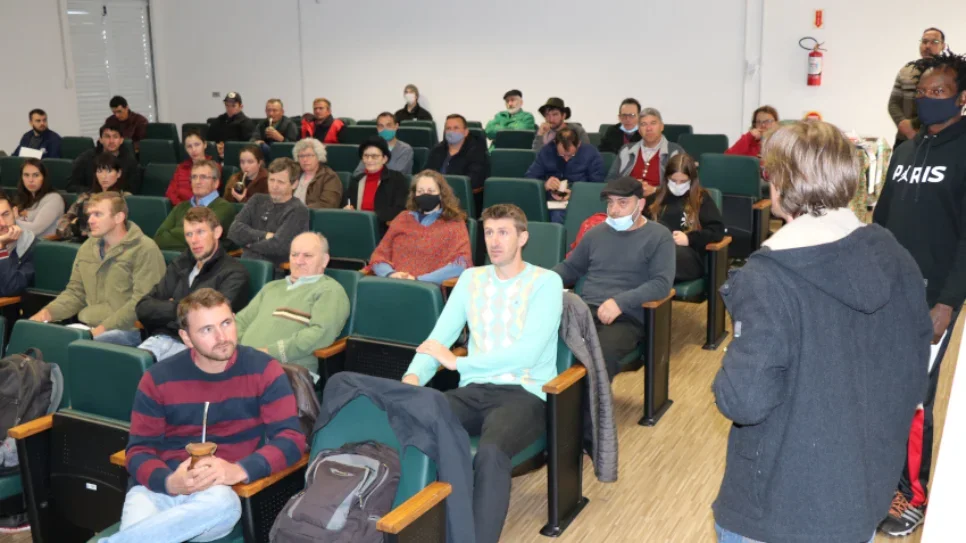 UFFS e Rede Ecovida promovem capacitação para produtores do RS e SC