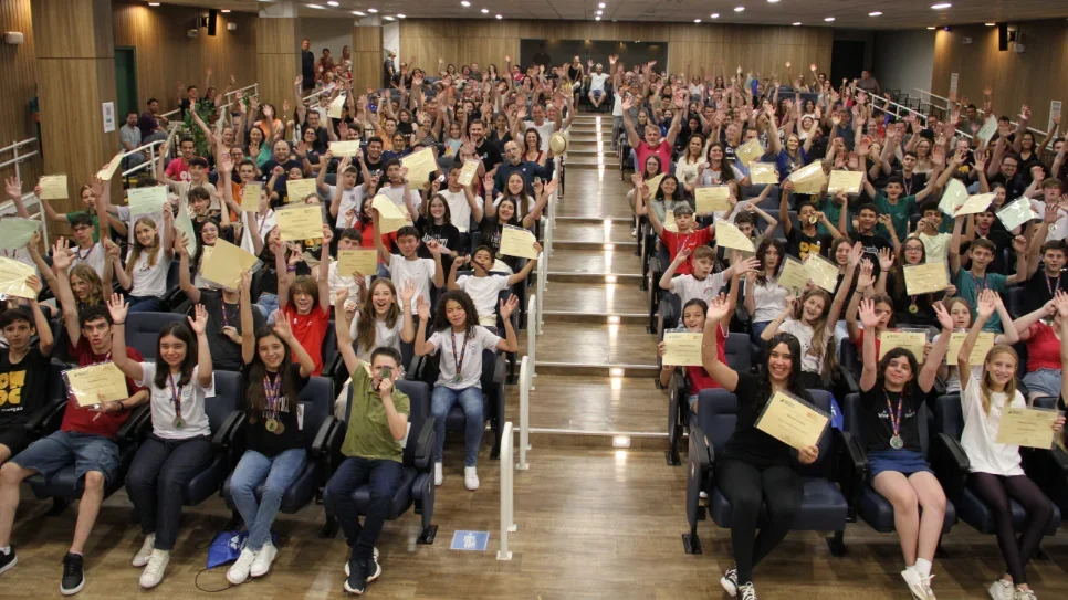 VIII OMOC celebra estudantes, professores e escolas da região em uma das maiores cerimônias de premiação já realizadas na UFFS