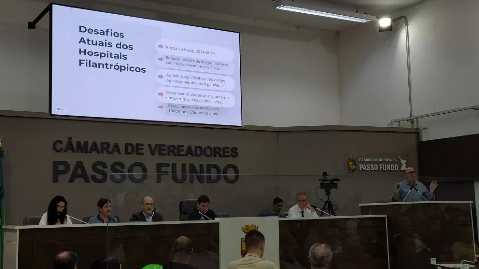 Audiência Pública discute futuro da saúde e formação profissional na região