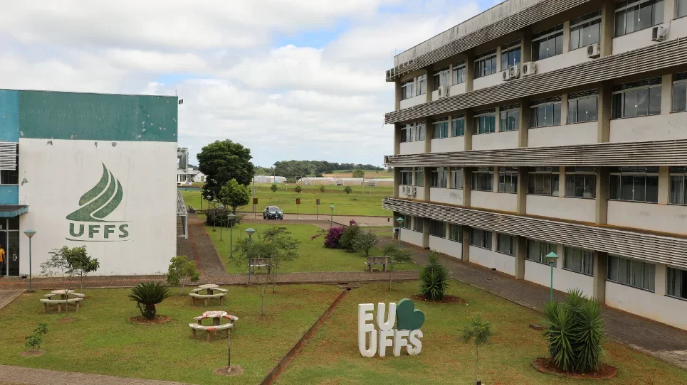 UFFS firma acordo de cooperação com universidade de Moçambique e amplia ações de internacionalização