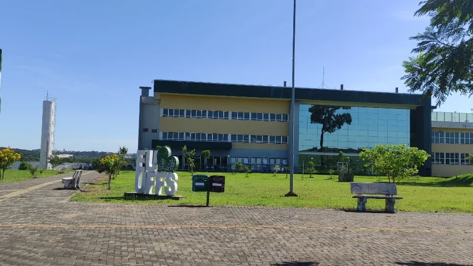 UFFS firma acordo de cooperação com universidade da Guiné Equatorial