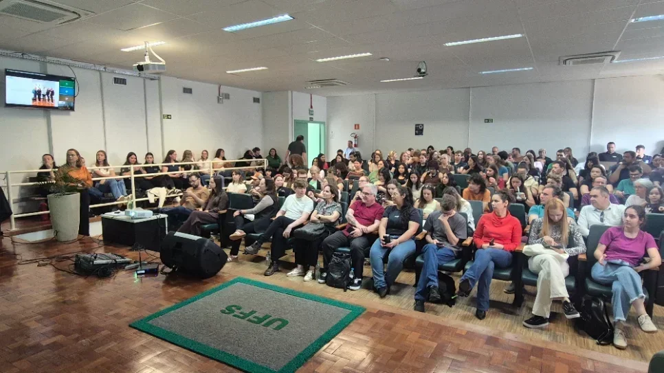 Pesquisa da UFFS avalia estratégias para melhorar a qualidade do ar em ambientes universitários